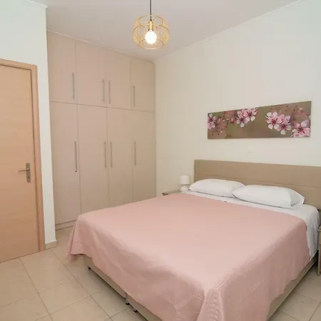 Feriehus οίνου γη ιθάκη - Winelandithaca Perachori