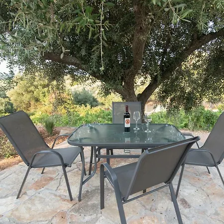 Holiday home οίνου γη ιθάκη - Winelandithaca